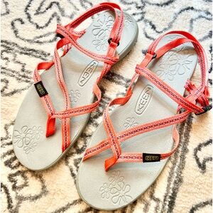 ⭐️4/$25⭐️ KEEN Z Strap Water Sport Sandal Coral Fabric Size 7